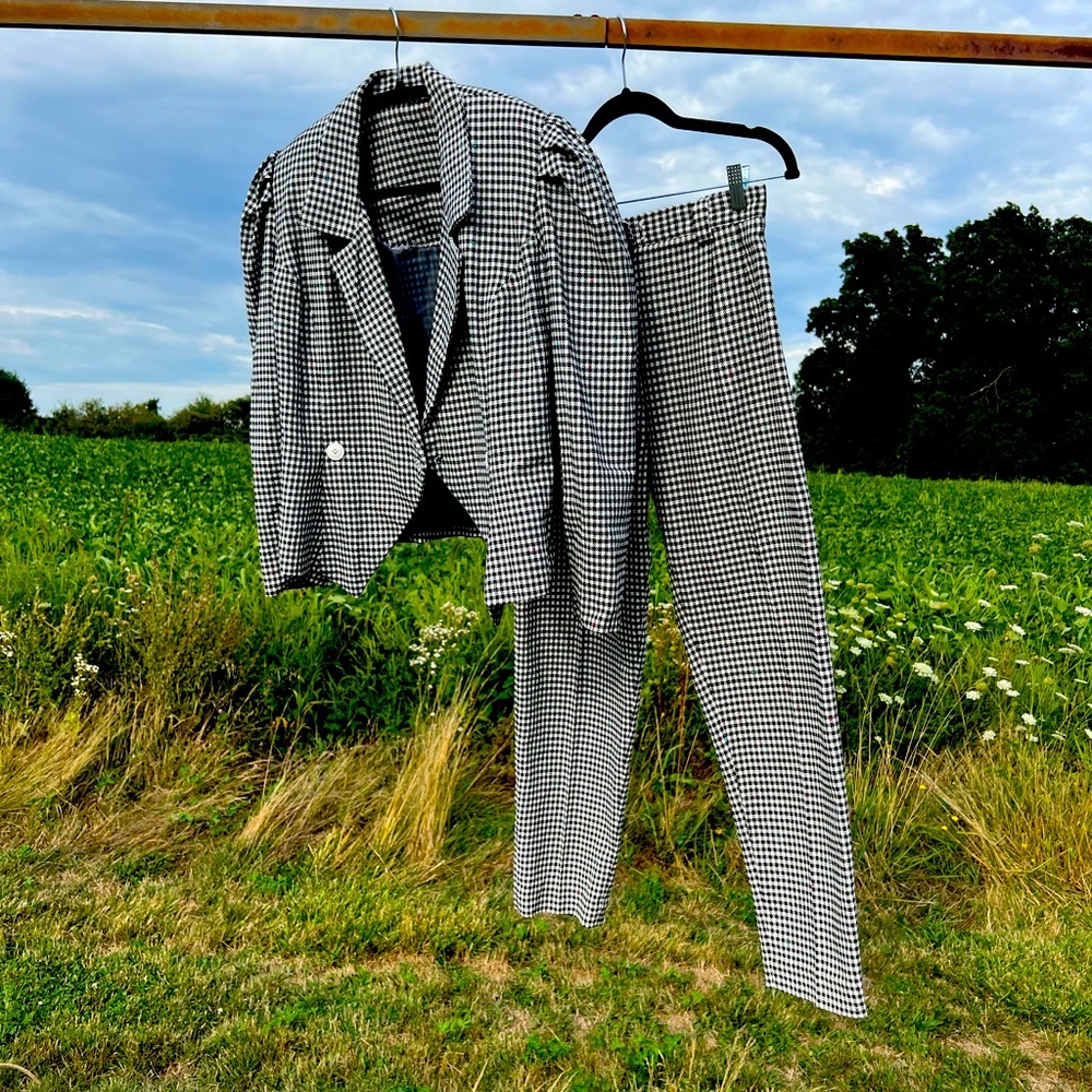 2 Piece top (jacket) & pants